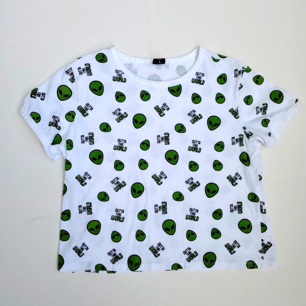 Alien Outta This World Top